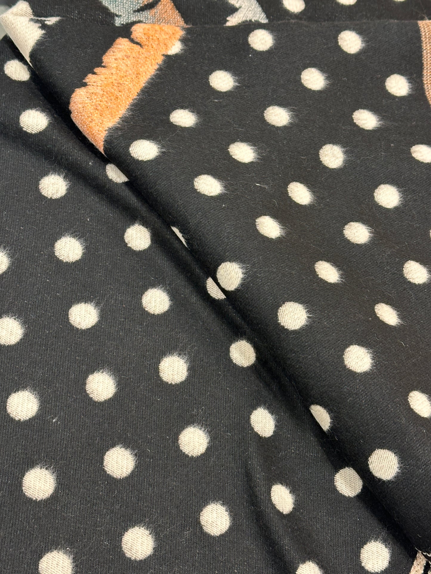 Sciarpa con Pois FSAL-9042