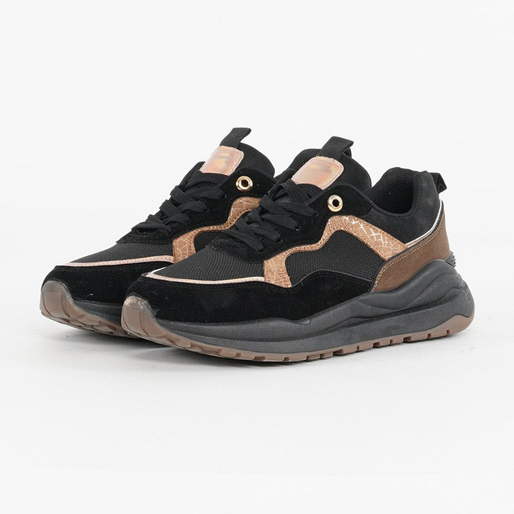 Mimi-Mua Sneakers